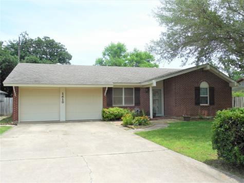 1410 Morrison Drive Denison TX 75020
