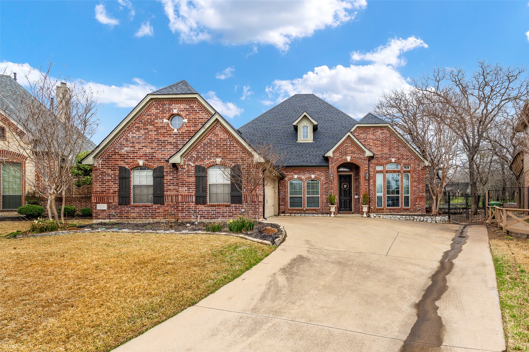605 Trails End Court Hurst TX 76054