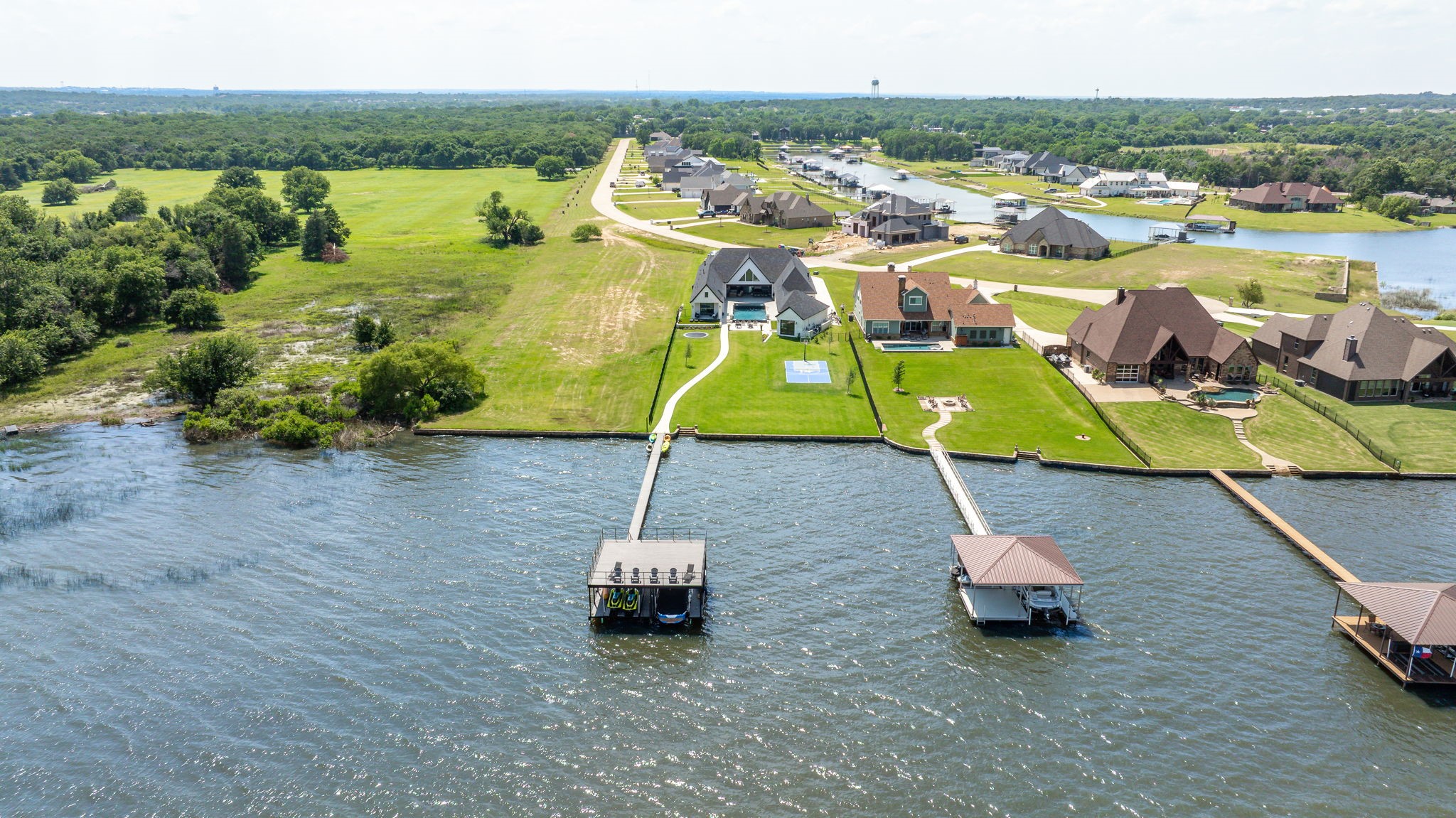 1804 Laguna Bay S Pelican Bay TX 76020