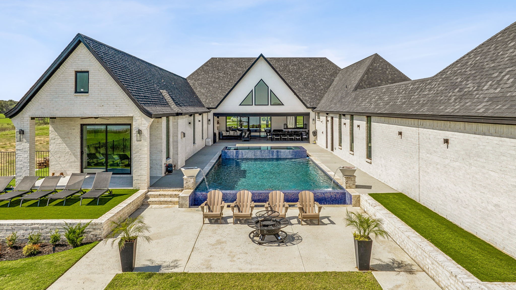 1804 Laguna Bay S Pelican Bay TX 76020