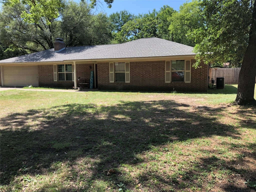 320 Fairmont Avenue Corsicana TX 75110