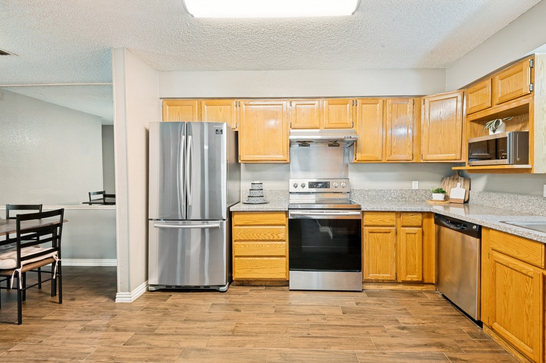 2643 San Sabastian Circle Grand Prairie TX 75052