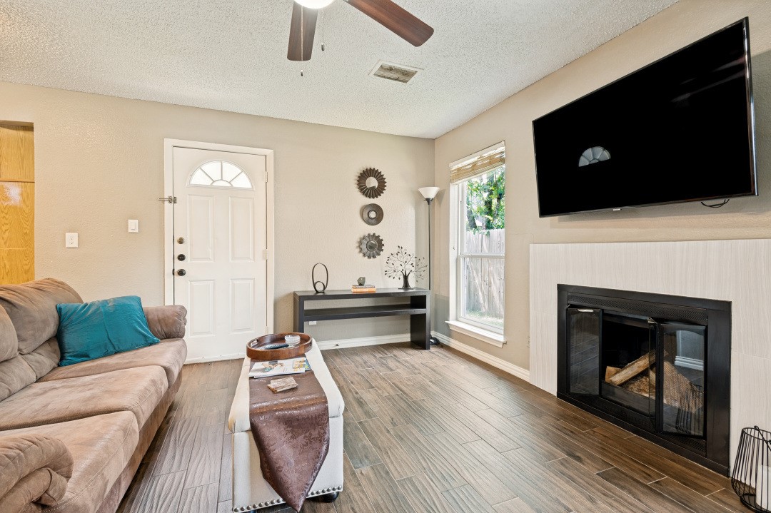 2643 San Sabastian Circle Grand Prairie TX 75052
