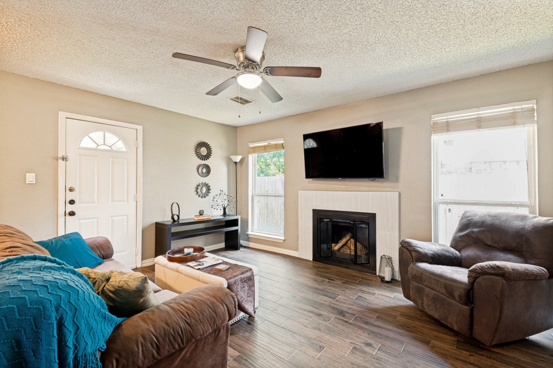 2643 San Sabastian Circle Grand Prairie TX 75052
