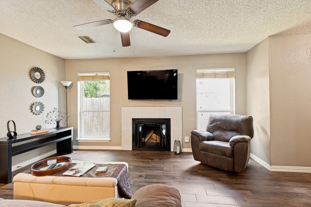 2643 San Sabastian Circle Grand Prairie TX 75052