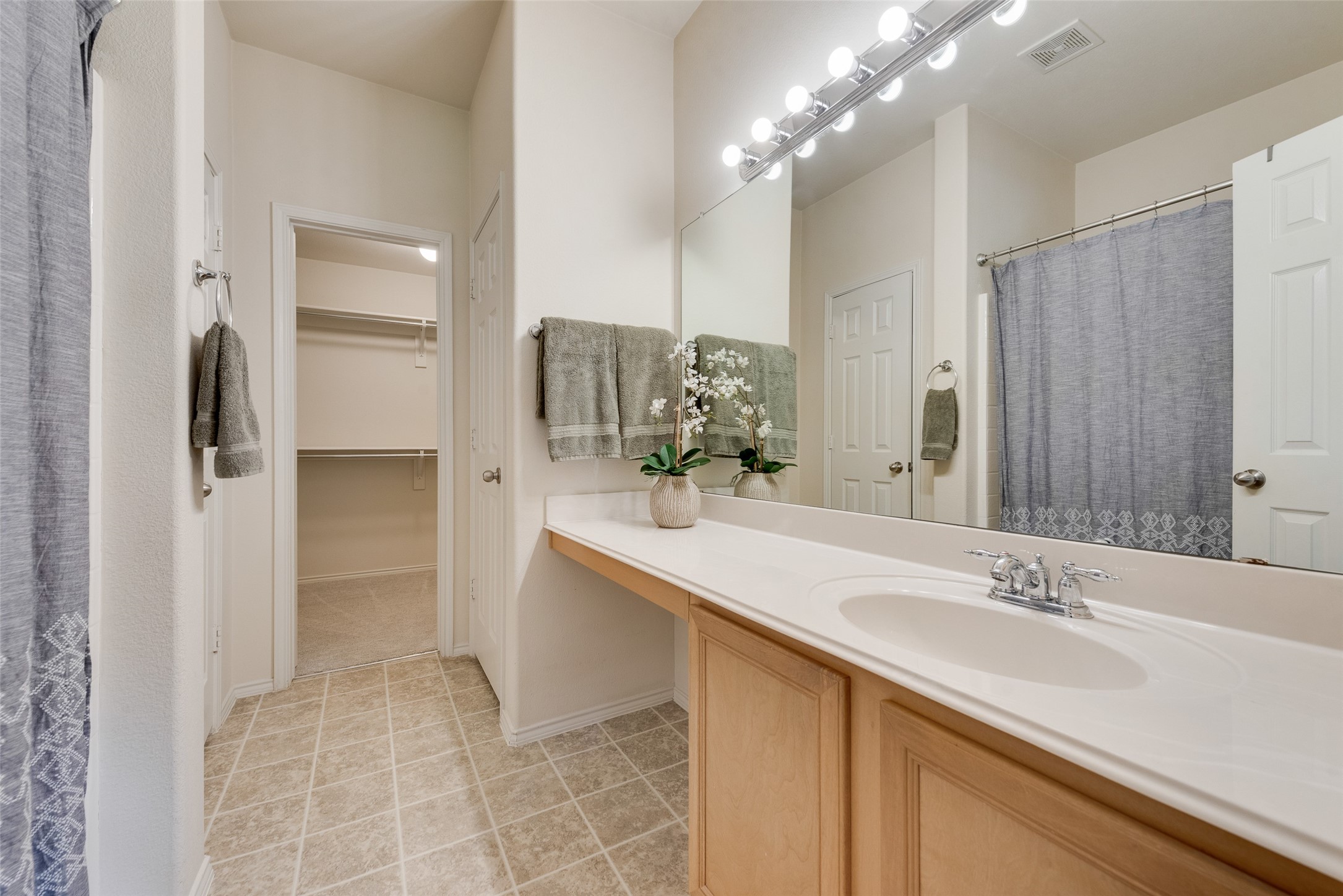 209 Foreston Drive Roanoke TX 76262