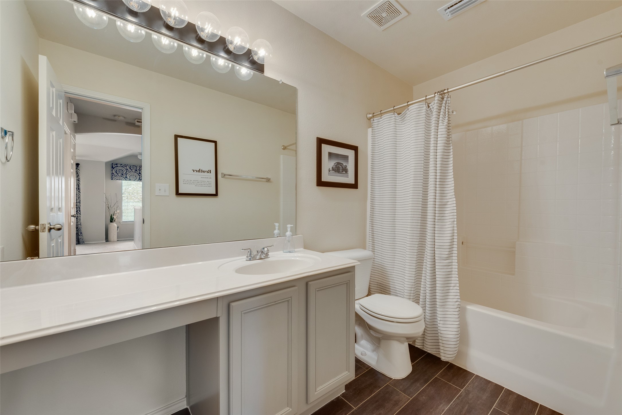 209 Foreston Drive Roanoke TX 76262
