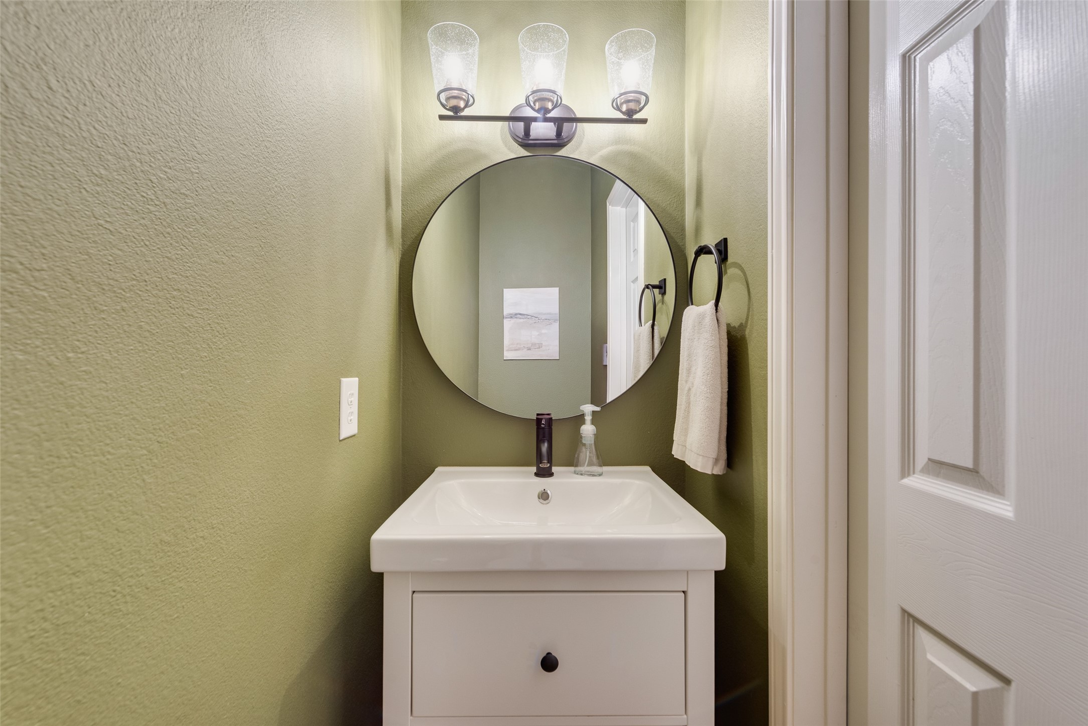 209 Foreston Drive Roanoke TX 76262