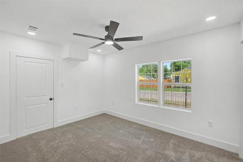 1000 Schieffer Avenue Fort Worth TX 76110