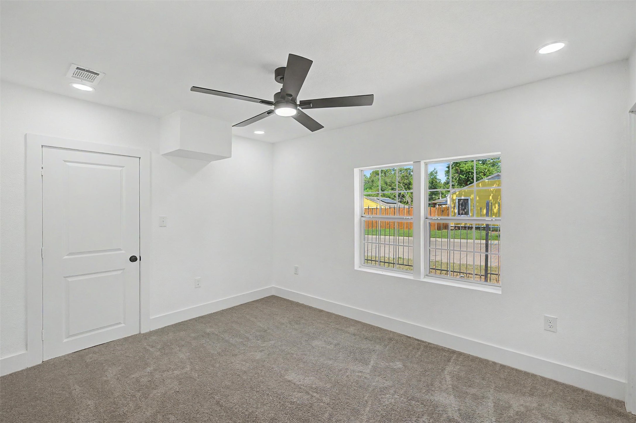 1000 Schieffer Avenue Fort Worth TX 76110
