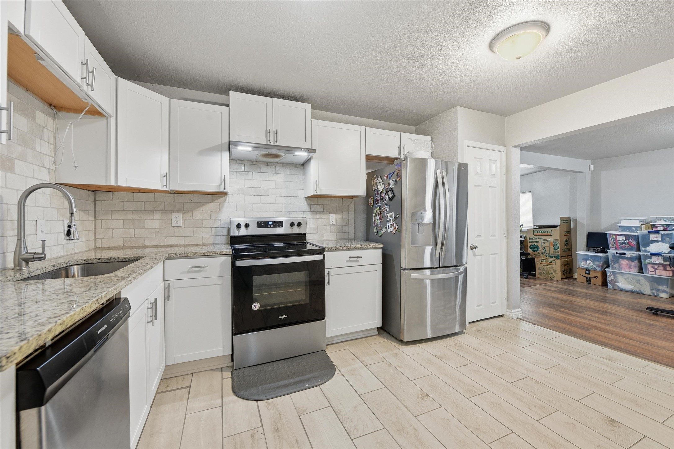 1818 Reever Street Arlington TX 76010