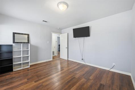 1818 Reever Street Arlington TX 76010