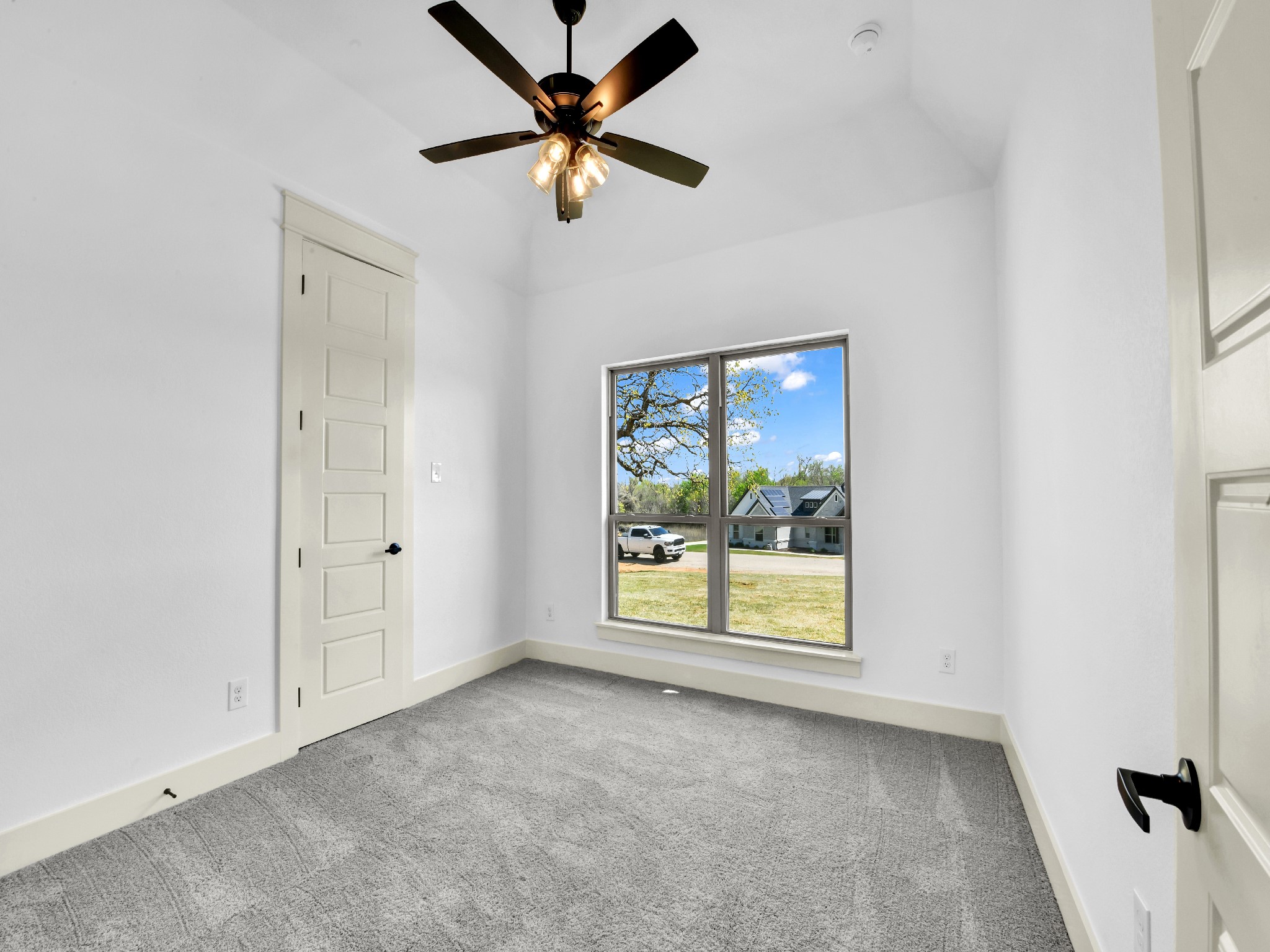 10016 Valley Oak Way Springtown TX 76082