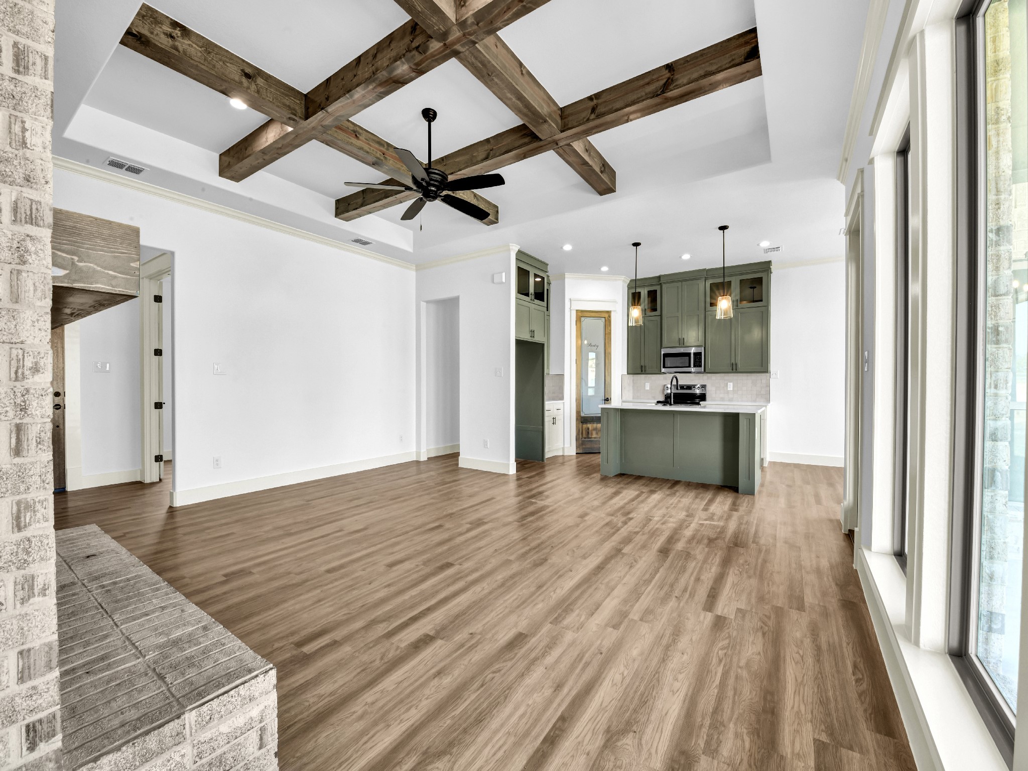 10016 Valley Oak Way Springtown TX 76082