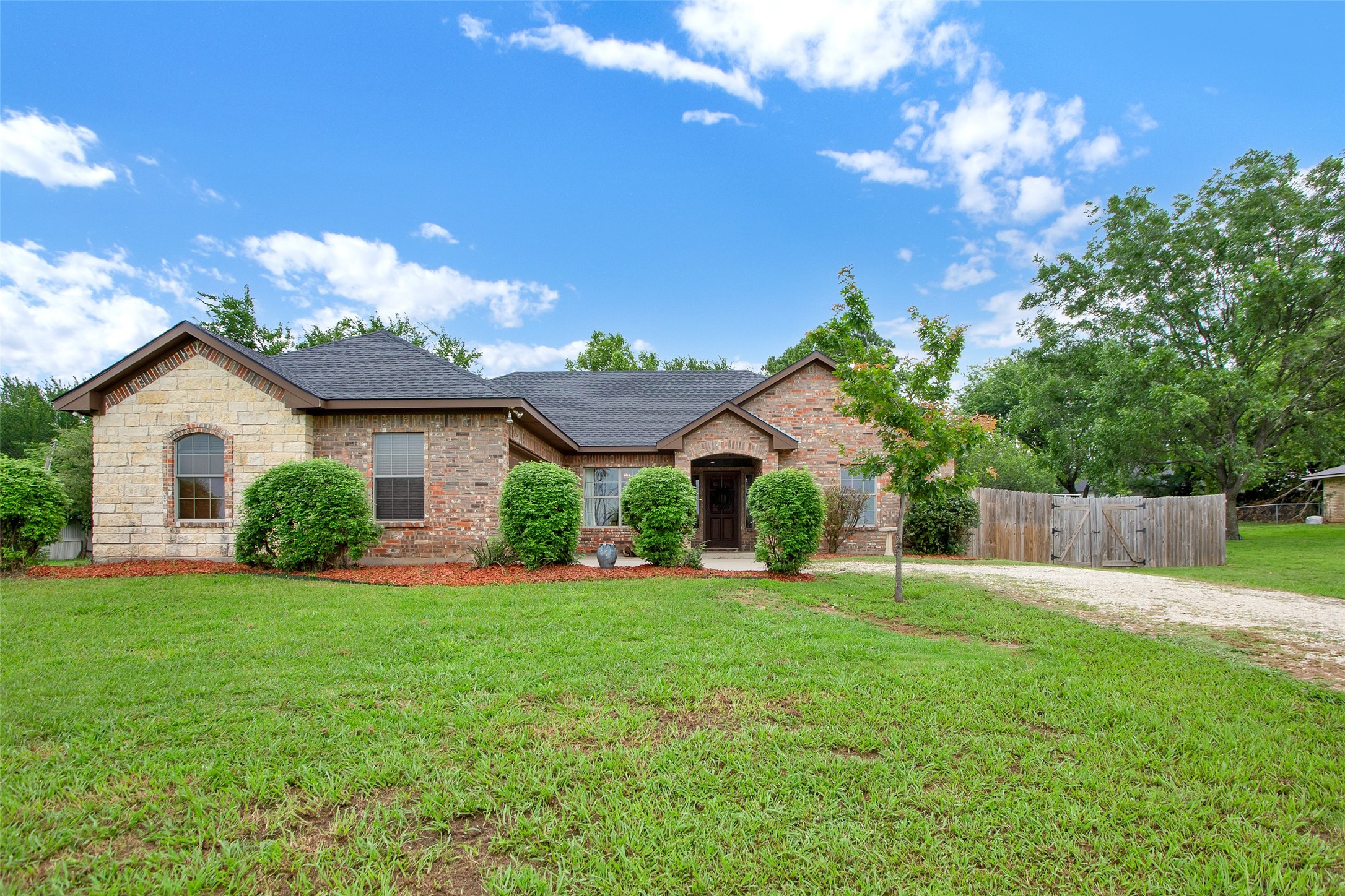 505 W Locust Street Collinsville TX 76233