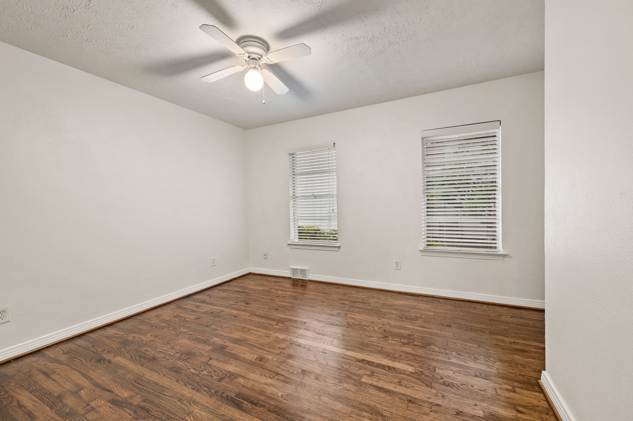 6644 Fisher Road Dallas TX 75214