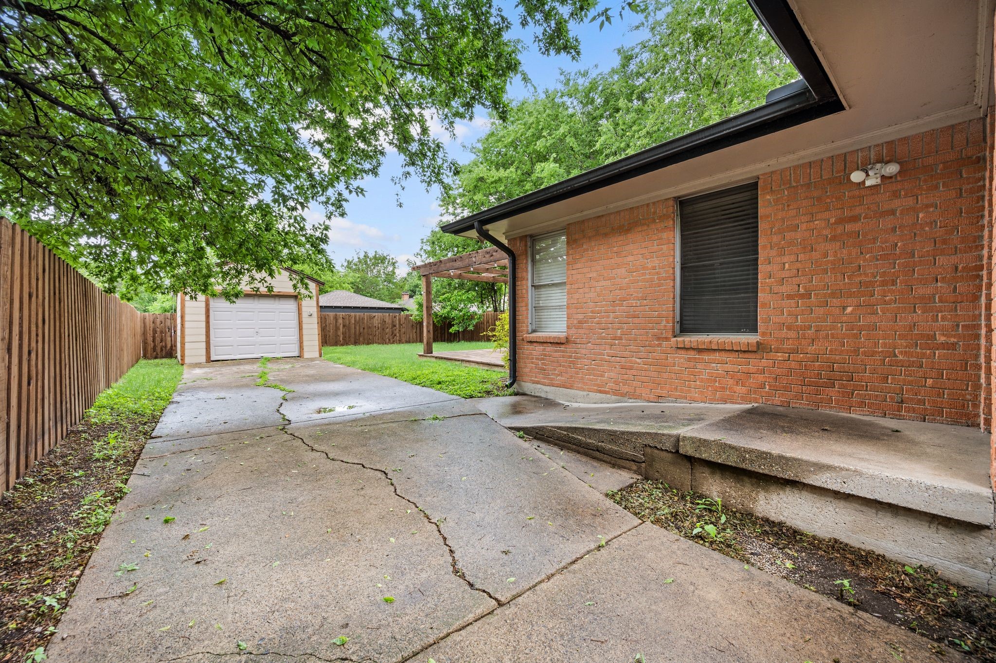 6644 Fisher Road Dallas TX 75214