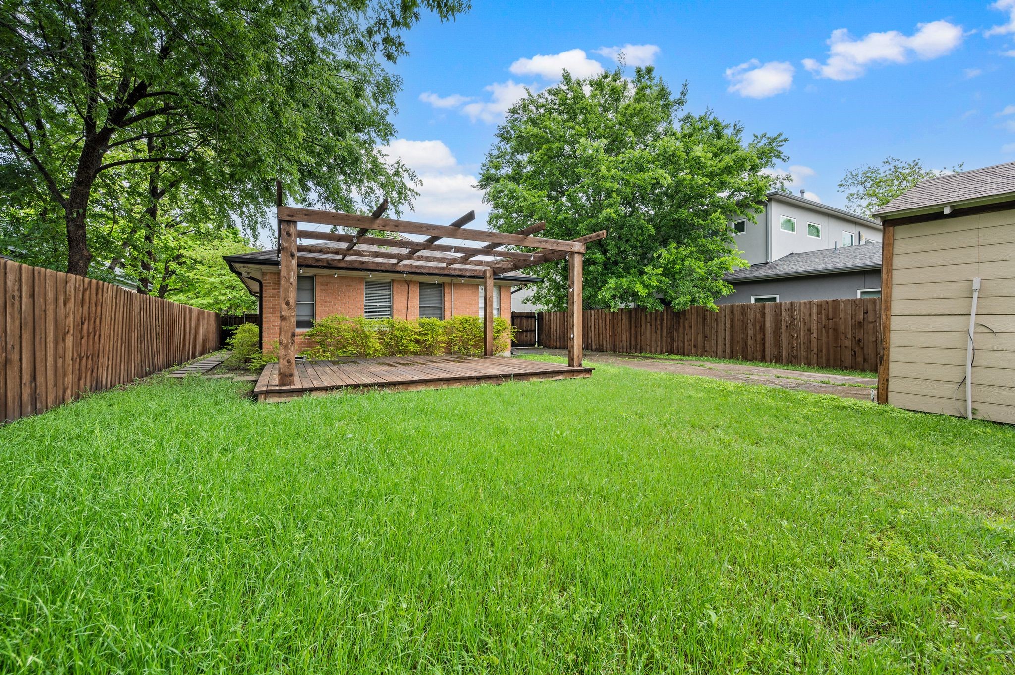 6644 Fisher Road Dallas TX 75214