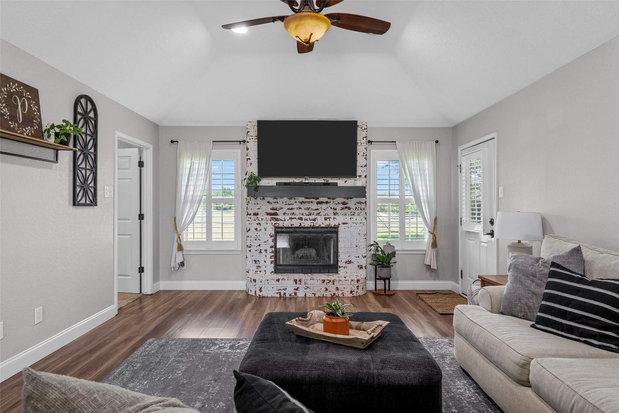 274 Dove Hill Lane China Spring TX 76633