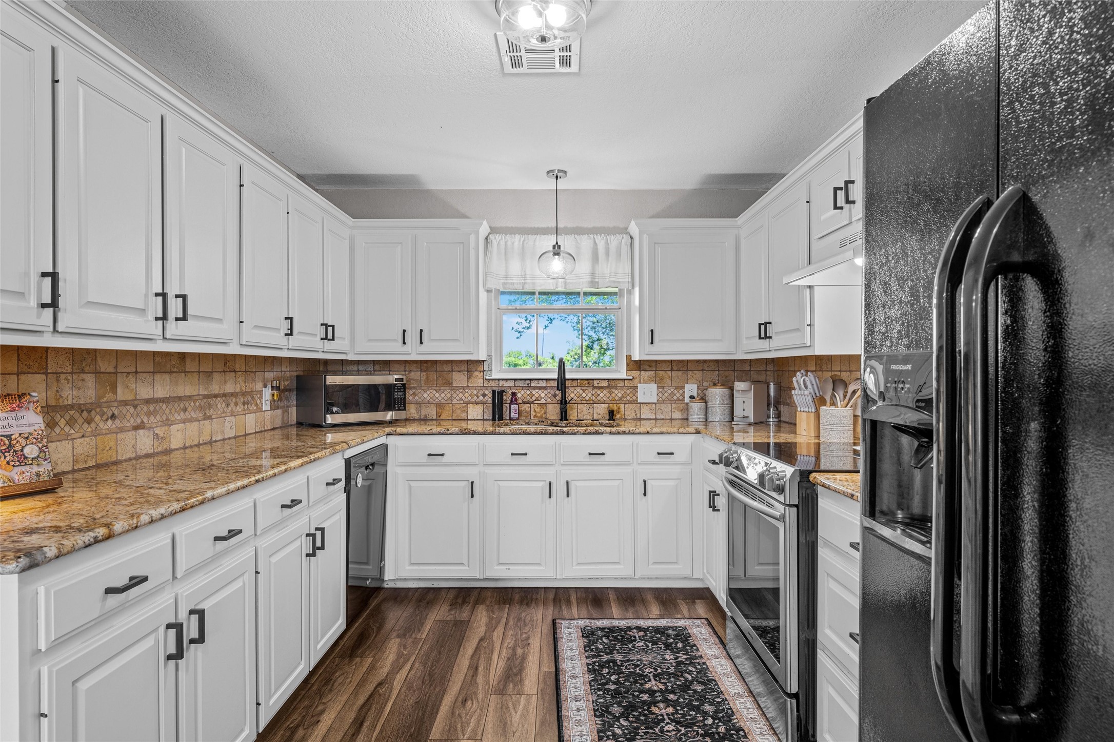 274 Dove Hill Lane China Spring TX 76633
