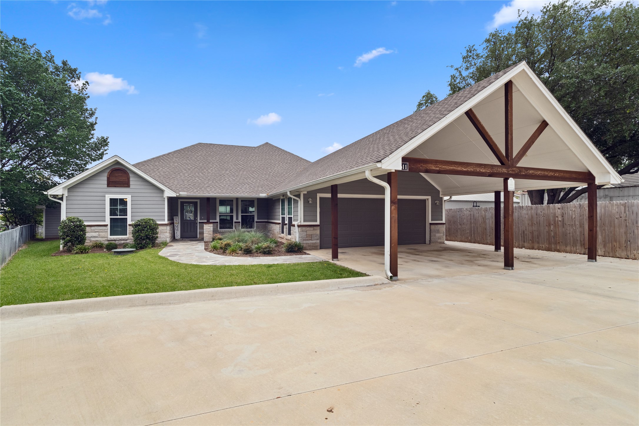 4511 Wildwood Circle Granbury TX 76049