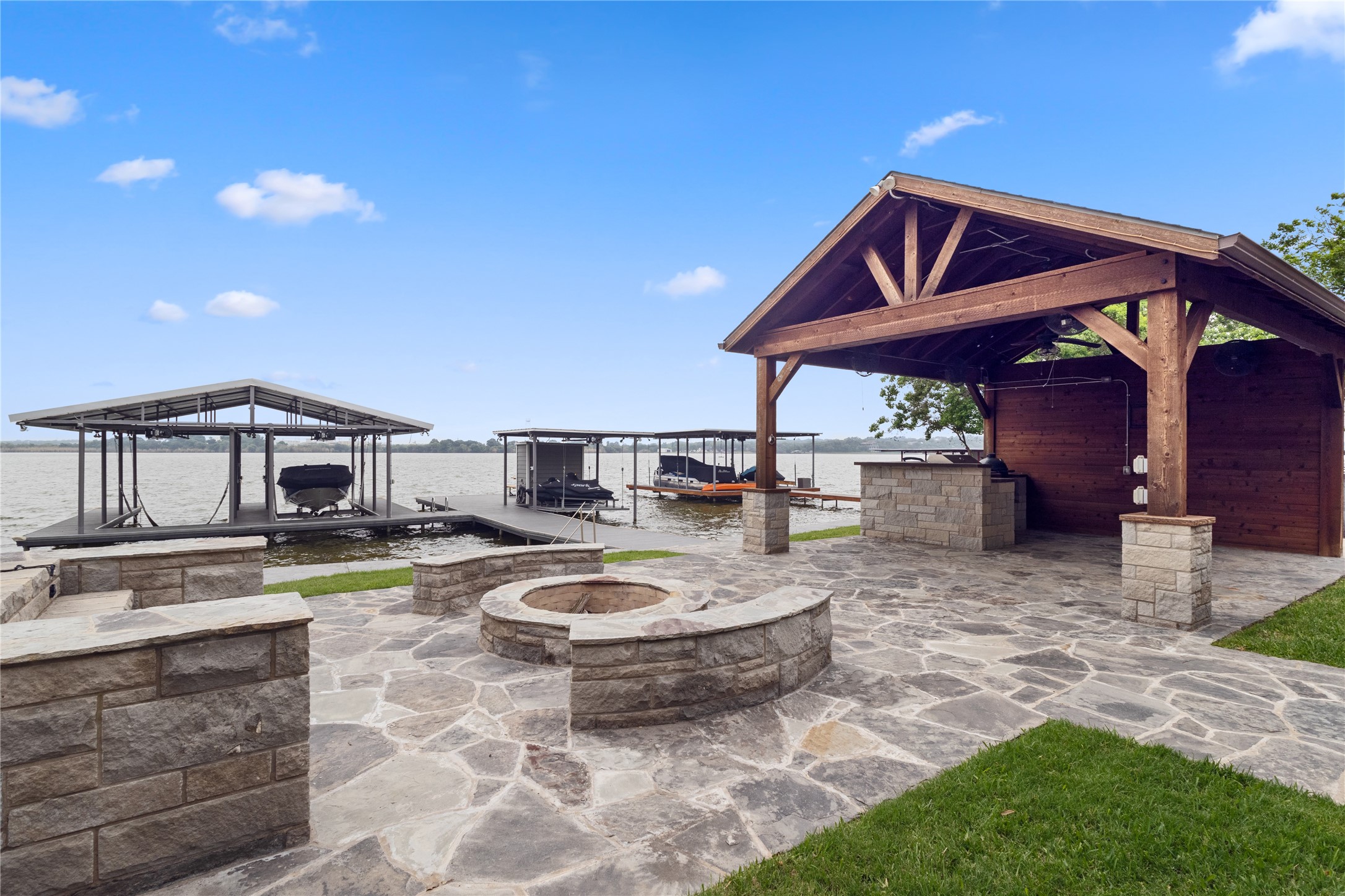 4511 Wildwood Circle Granbury TX 76049