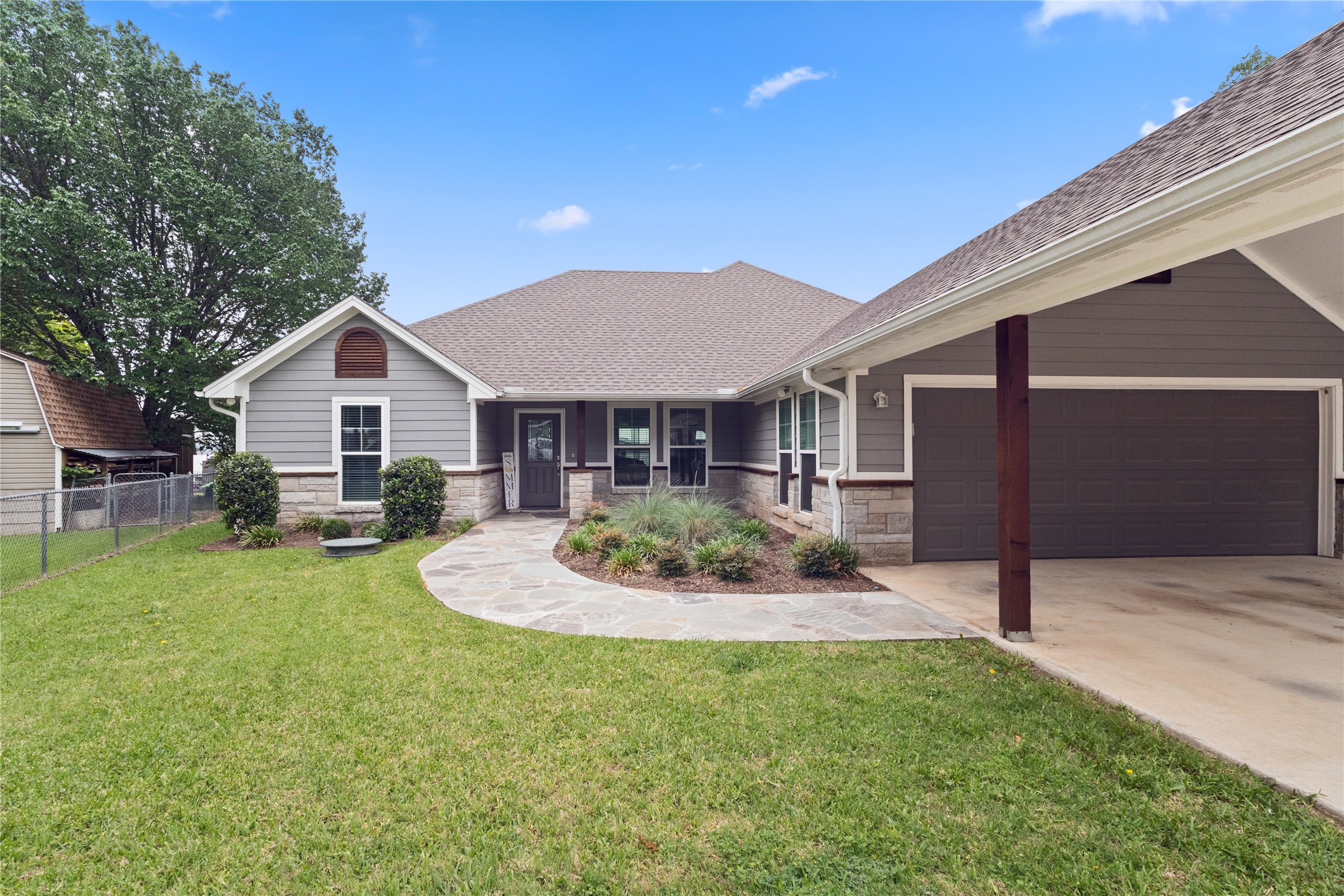 4511 Wildwood Circle Granbury TX 76049