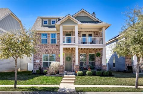 813 Hartsfield Street Aubrey TX 76227