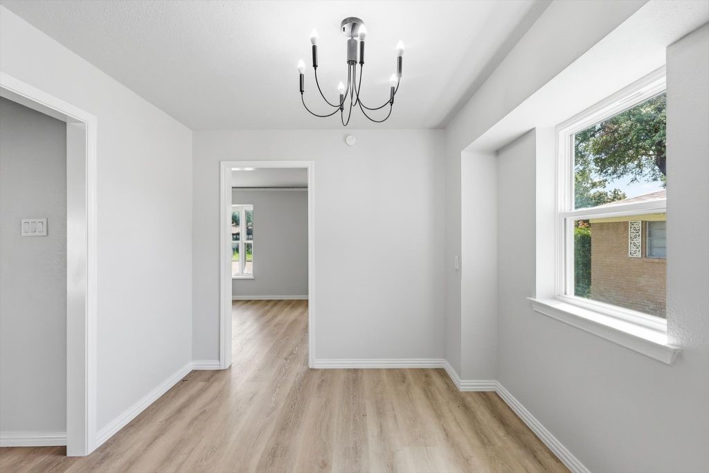 5719 Enchanted Lane Dallas TX 75227