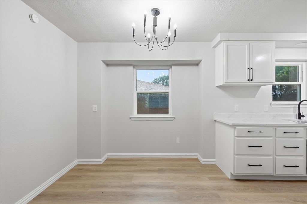 5719 Enchanted Lane Dallas TX 75227