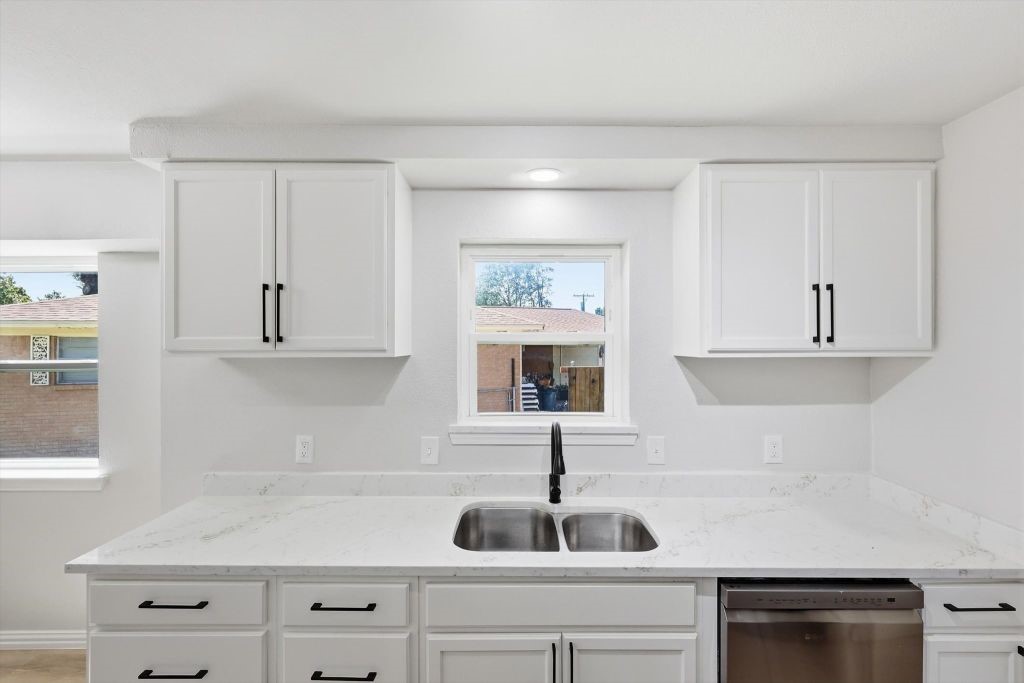 5719 Enchanted Lane Dallas TX 75227