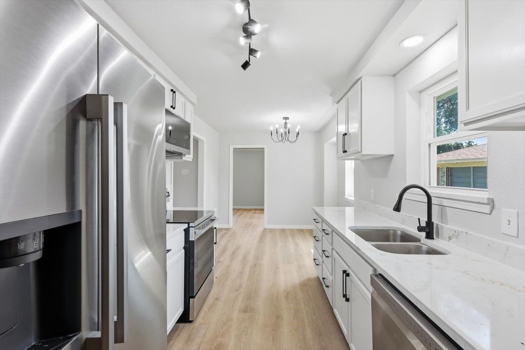 5719 Enchanted Lane Dallas TX 75227