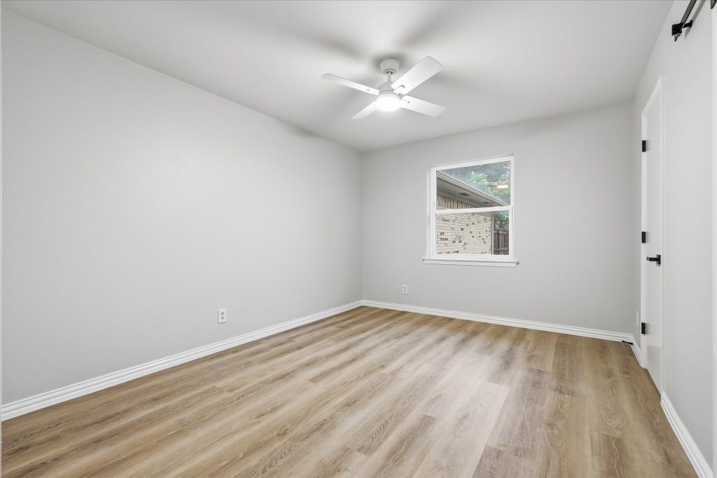 5719 Enchanted Lane Dallas TX 75227