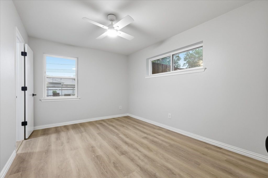5719 Enchanted Lane Dallas TX 75227