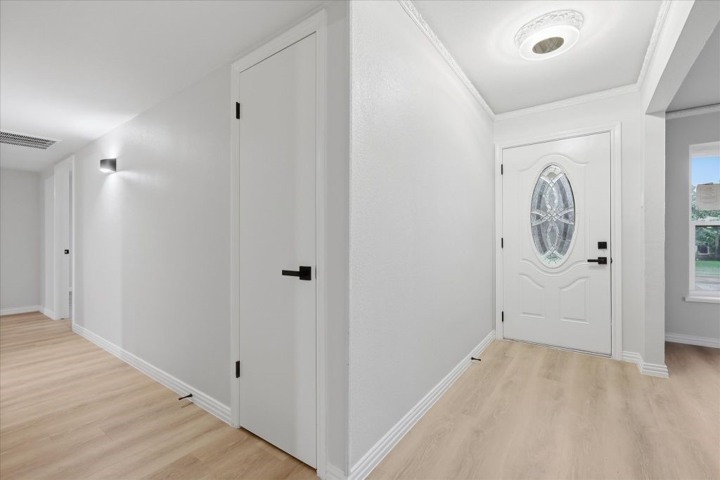 5719 Enchanted Lane Dallas TX 75227