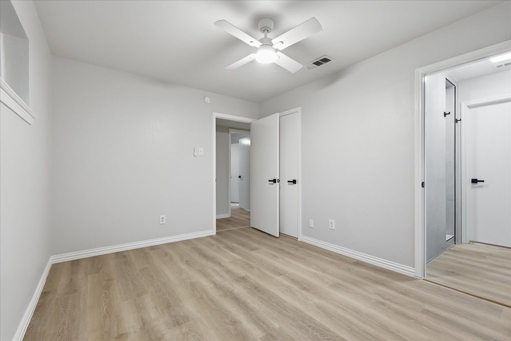 5719 Enchanted Lane Dallas TX 75227