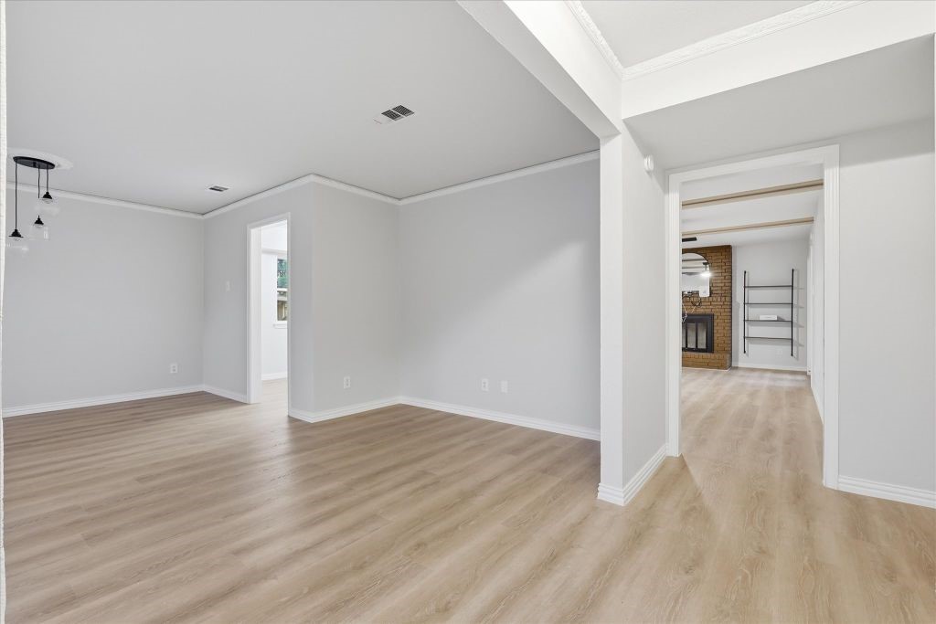 5719 Enchanted Lane Dallas TX 75227