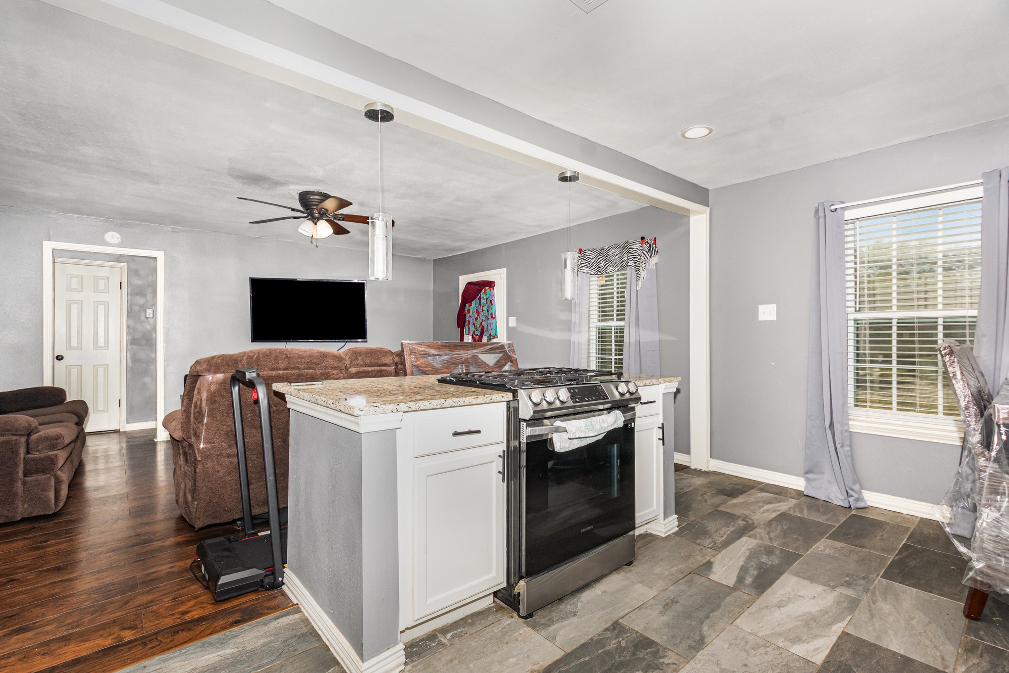 1642 Ash Street Grand Prairie TX 75050
