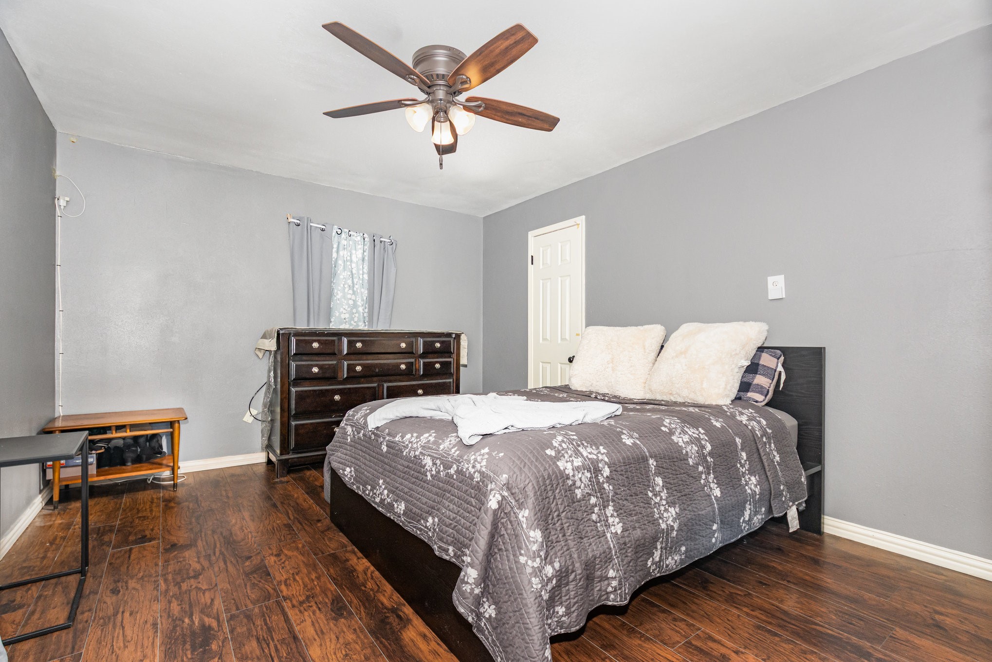 1642 Ash Street Grand Prairie TX 75050