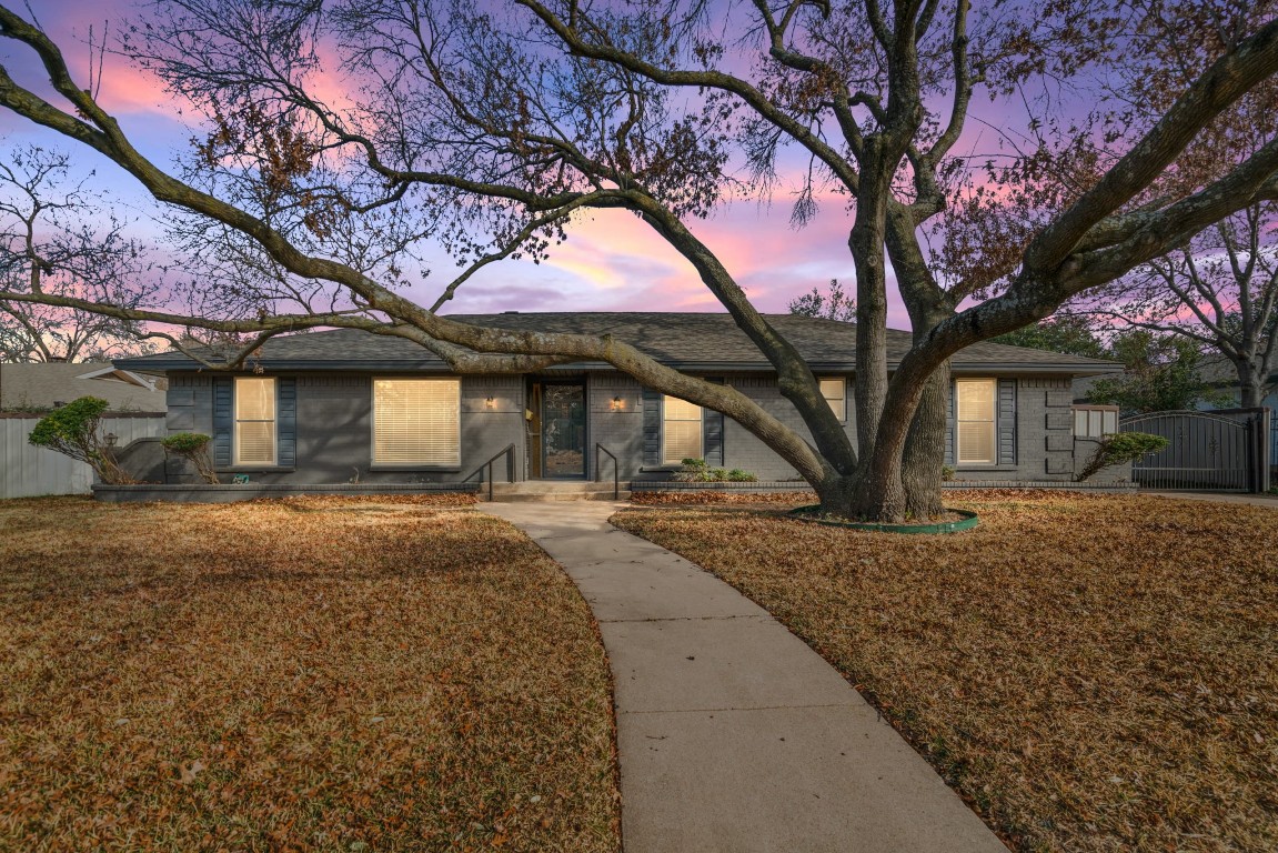 5201 Westhaven Drive Fort Worth TX 76132