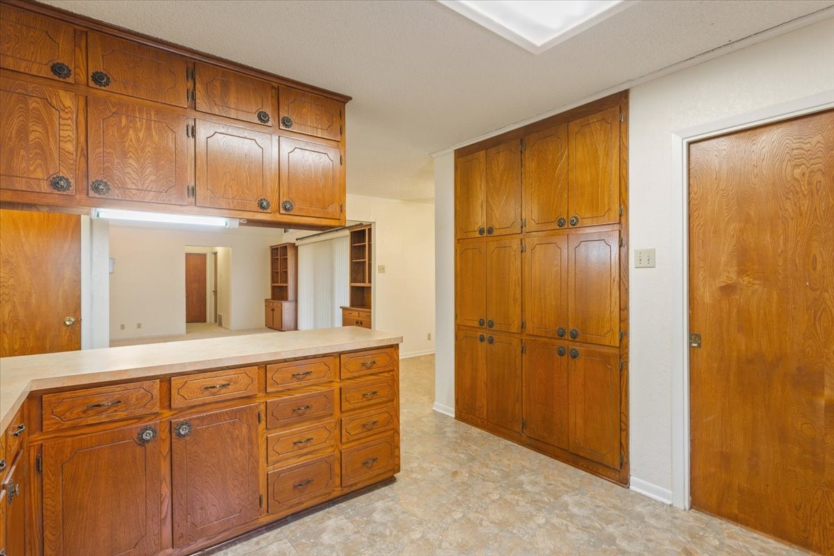 208 S Hedwig Street Riesel TX 76682