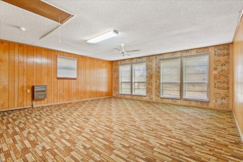 208 S Hedwig Street Riesel TX 76682