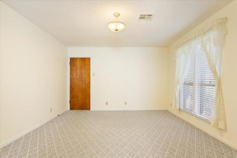 208 S Hedwig Street Riesel TX 76682