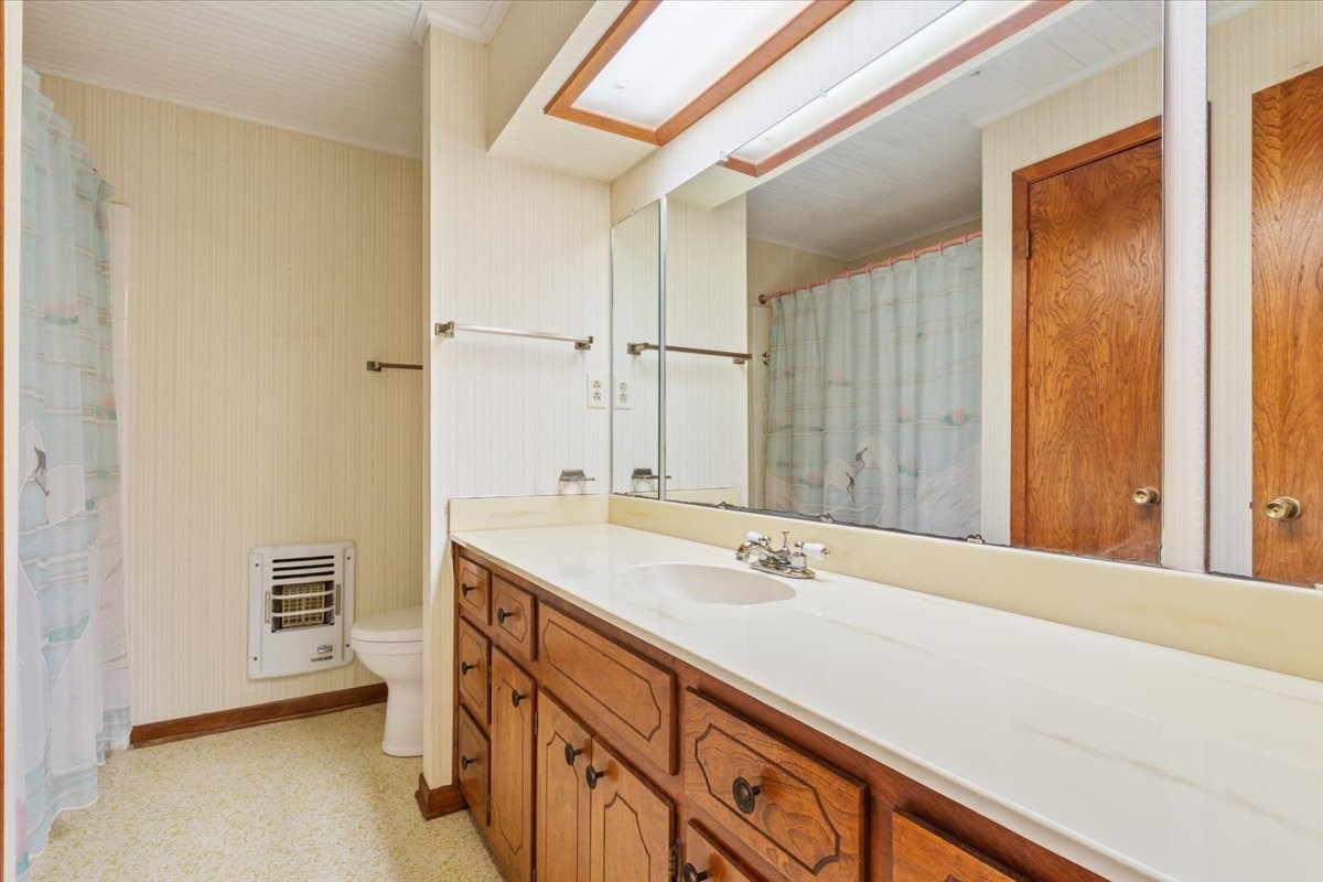 208 S Hedwig Street Riesel TX 76682