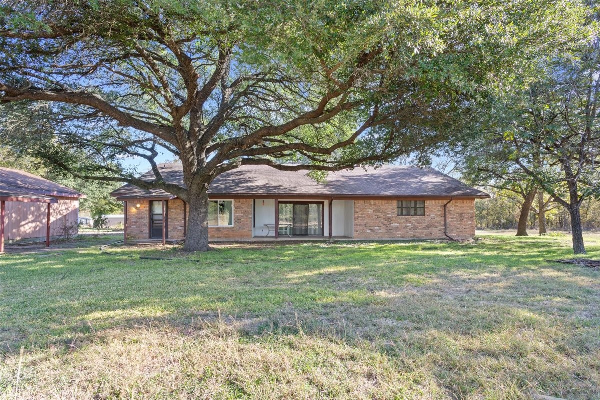 208 S Hedwig Street Riesel TX 76682