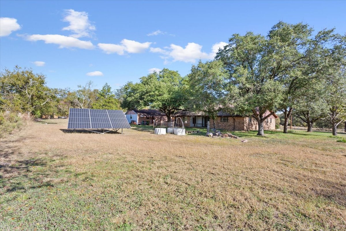 208 S Hedwig Street Riesel TX 76682
