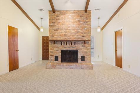 208 S Hedwig Street Riesel TX 76682