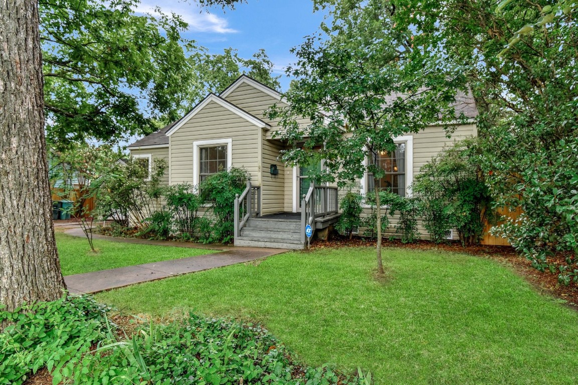 1310 E Houston Street Sherman TX 75090