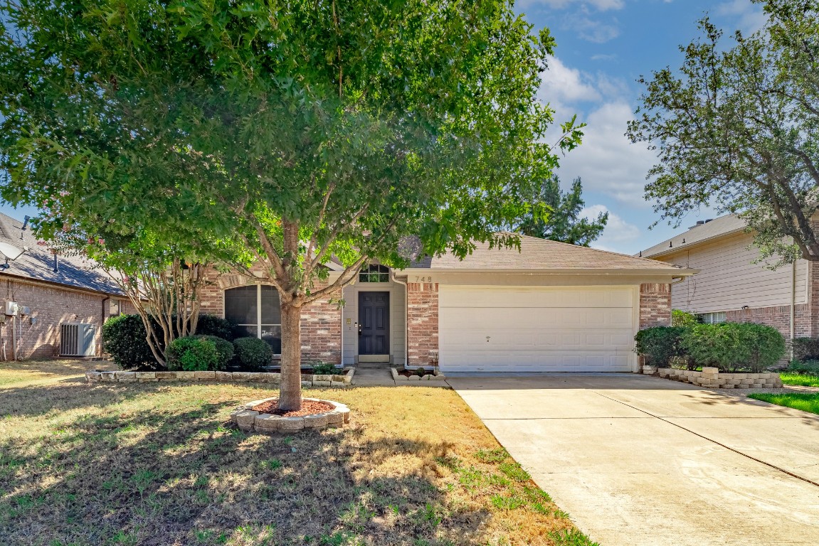748 Texas Oak Trail Lake Dallas TX 75065