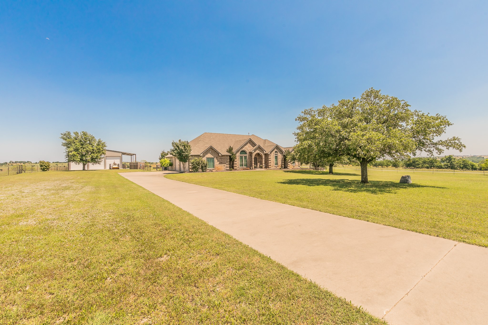 607 Hollyridge Lane Fort Worth TX 76108